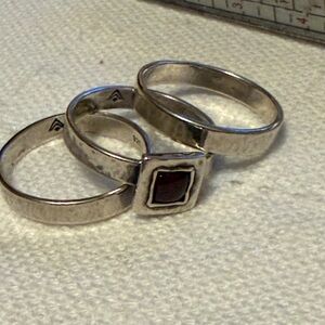 Retire Rare Silpada Sterling Silver & Red Garnet Stackable Ring Set R2465